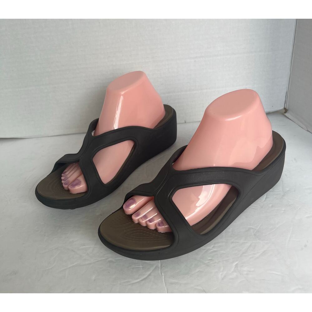 Crocs Dual Comfort Sanrah Brown Strap Wedge Slide‎ Sandals Sz 10